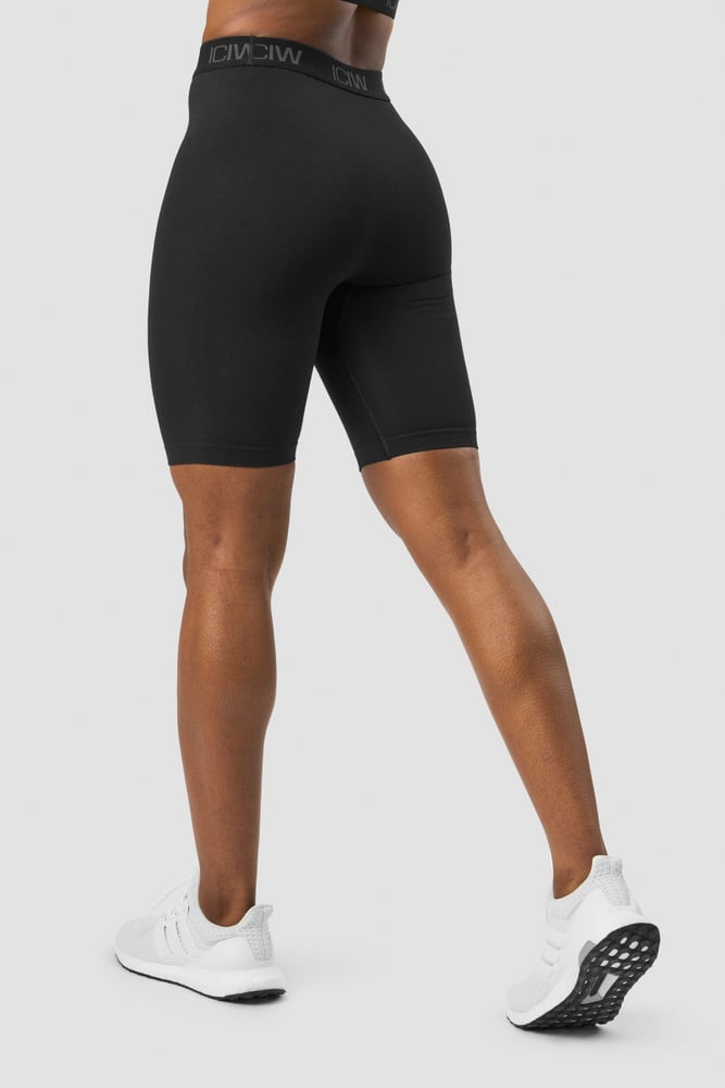 define seamless logo biker shorts black