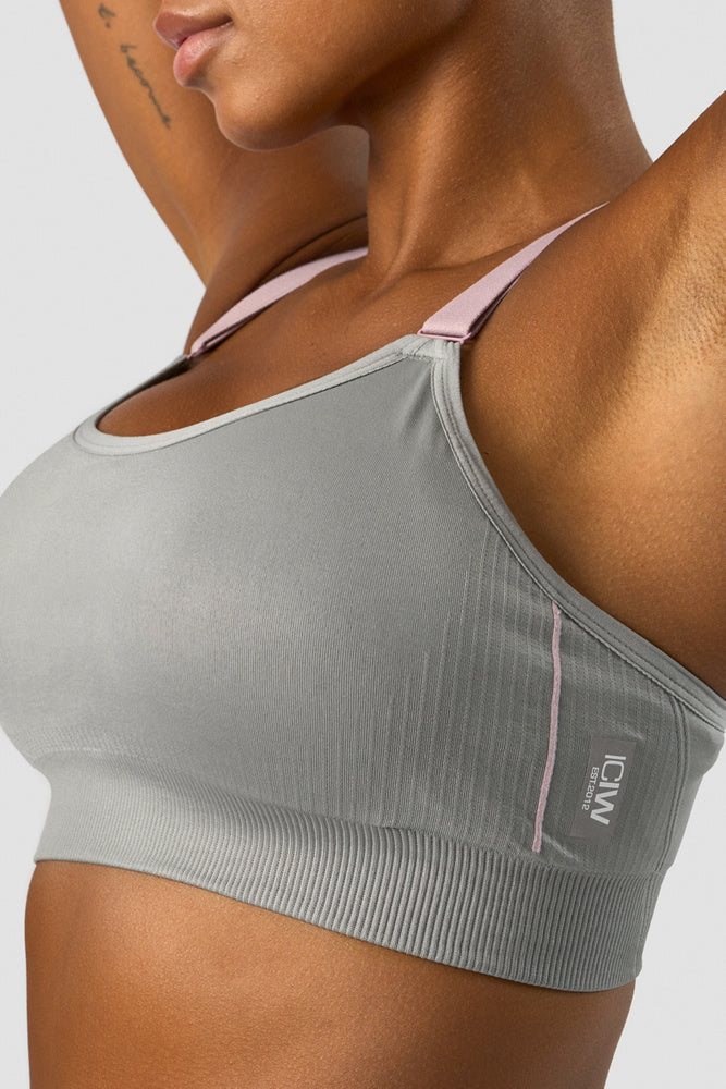 deluxe seamless adjustable sports bra grey