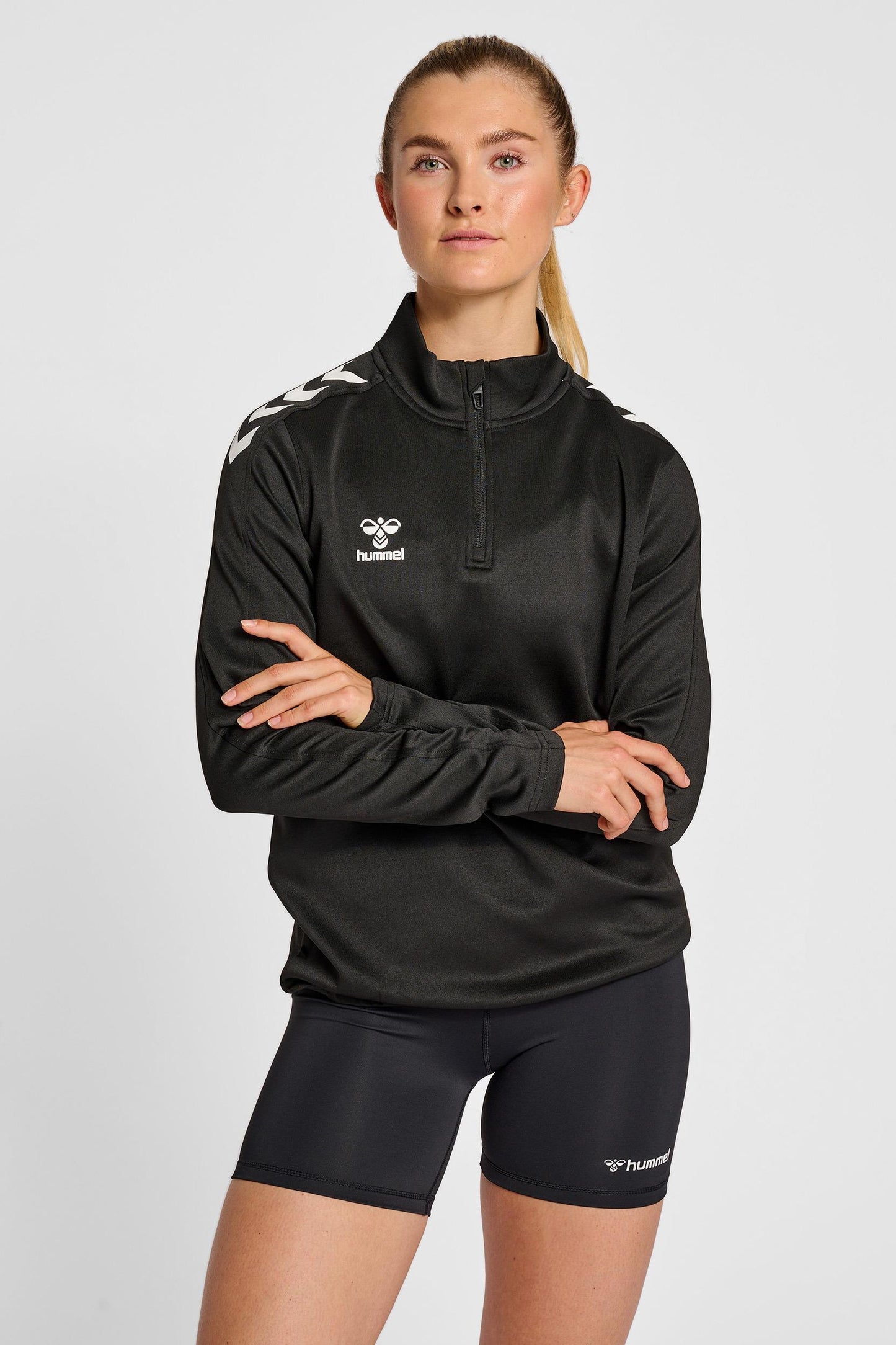 HUMMEL - Hmlcore Xk Half Zip Sweat Woman - Black/black