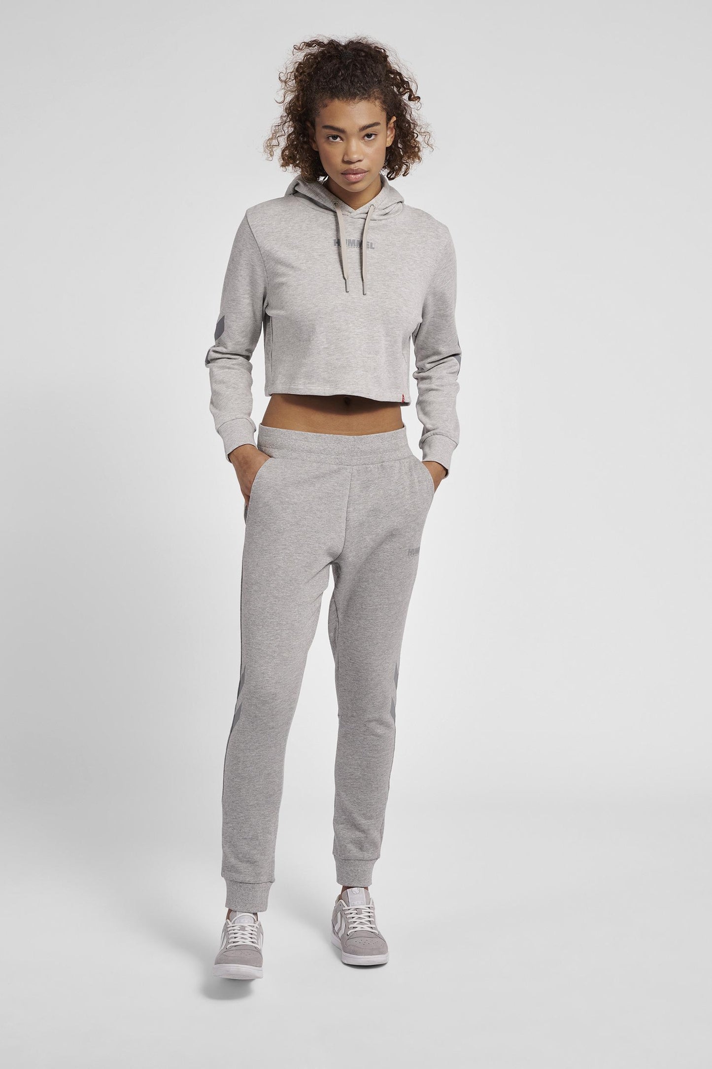 HUMMEL - Hmllegacy Woman Tapered Pants - Grey Melange