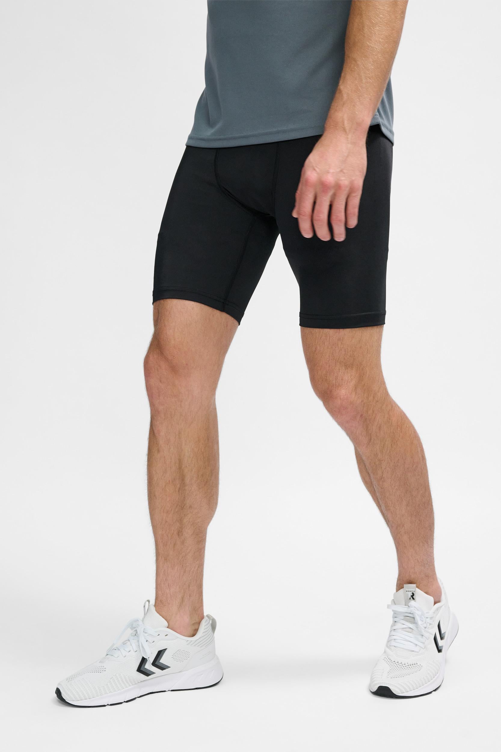 HUMMEL - Hmlte Topaz Tight Shorts - Black